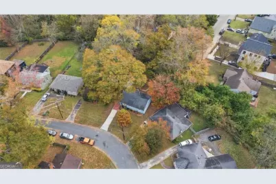 142 Woodbine Circle SE, Atlanta, GA 30317 - Photo 4