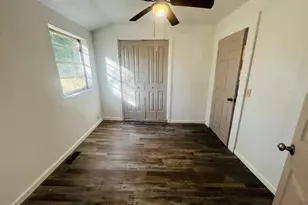 11 W Moore St, Statesboro, GA 30458 - Photo 12