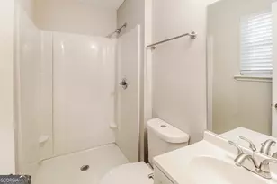 635 Lakeridge Circle, Conyers, GA 30094 - Photo 10