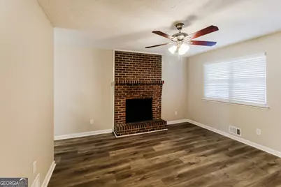 635 Lakeridge Circle, Conyers, GA 30094 - Photo 2