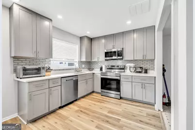 7307 Cardigan Circle, Sandy Springs, GA 30328 - Photo 8