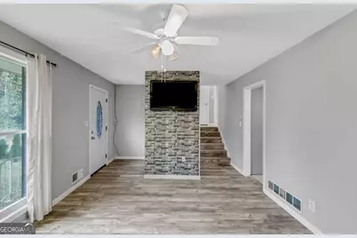 927 Slash Pine Road, Forest Park, GA 30297 - Photo 4