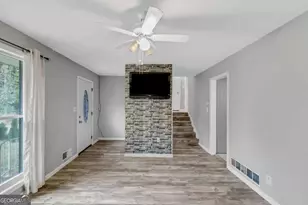 927 Slash Pine Rd, Forest Park, GA 30297 - Photo 4