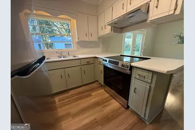 195 Hollywood Avenue, Jesup, GA 31545 - Photo 4