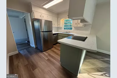 195 Hollywood Avenue, Jesup, GA 31545 - Photo 6