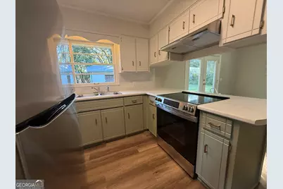 195 Hollywood Avenue, Jesup, GA 31545 - Photo 2