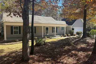 104 Cedar Ridge Dr, Lagrange, GA 30241 - Photo 2