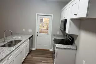 228 E Render St, Lagrange, GA 30241 - Photo 4