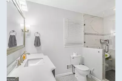 2409 Powers Ferry Drive SE, Marietta, GA 30067 - Photo 18