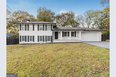 2409 Powers Ferry Drive SE, Marietta, GA 30067 - Photo 2