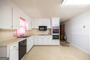 172 Old Eastman Rd, Cochran, GA 31014 - Photo 28