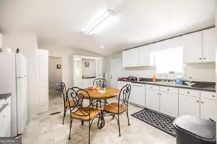 172 Old Eastman Rd, Cochran, GA 31014 - Photo 38