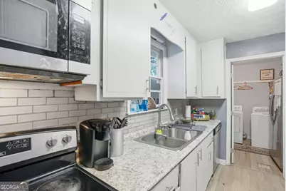 2016 Indiana Avenue, Savannah, GA 31404 - Photo 12