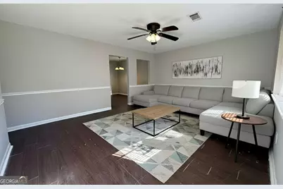 7 W Park Court, Newnan, GA 30263 - Photo 2