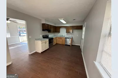7 W Park Court, Newnan, GA 30263 - Photo 4