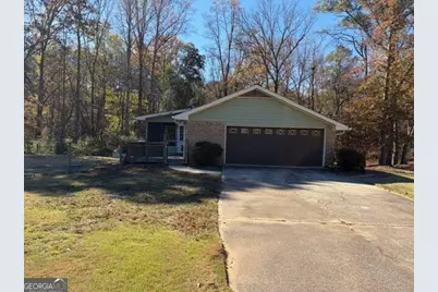 185 Redwood Circle, Fayetteville, GA 30214 - Photo 2