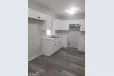 2469 Romain Way, East Point, GA 30344 - Photo 4