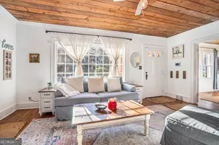 17 W Wright St, Winder, GA 30680 - Photo 8