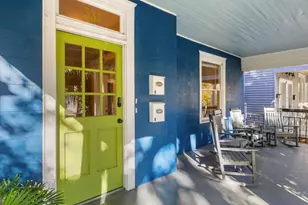 534 E Waldburg St, Savannah, GA 31401 - Photo 4