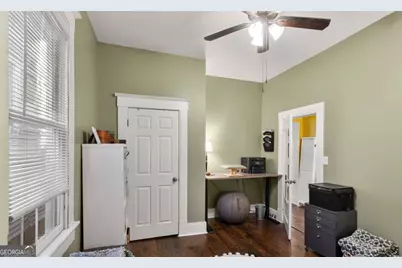 534 E Waldburg Street, Savannah, GA 31401 - Photo 20
