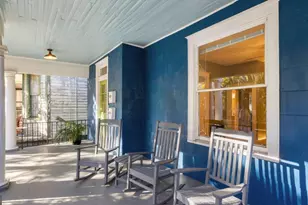 534 E Waldburg St, Savannah, GA 31401 - Photo 4