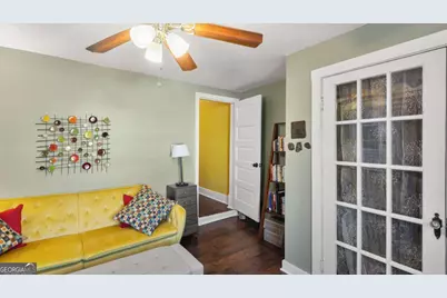 534 E Waldburg Street, Savannah, GA 31401 - Photo 22