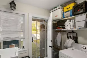 534 E Waldburg St, Savannah, GA 31401 - Photo 16