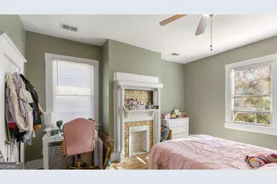 534 E Waldburg Street, Savannah, GA 31401 - Photo 32