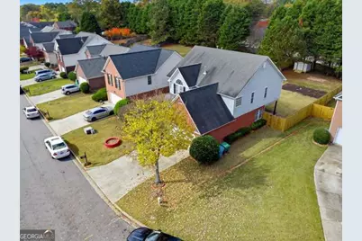 4545 Parkview Walk Drive, Lilburn, GA 30047 - Photo 30