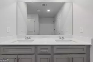 5423 Biltmore Dr, Atlanta, GA 30349 - Photo 10