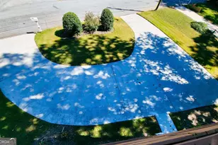 1805 Ellington Dr, Decatur, GA 30032 - Photo 2