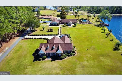 393 Douglas Highway, Hazlehurst, GA 31539 - Photo 1