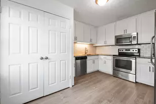 310 Winding River Dr, Sandy Springs, GA 30350 - Photo 10