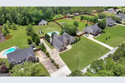 2022 Standing Rock Road, Senoia, GA 30276 - Photo 1