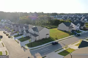 305 Sterling Creek Wy, Loganville, GA 30052 - Photo 8