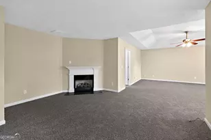 3881 Wolverton Cir, Lithonia, GA 30038 - Photo 12