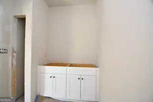 215 Timsbury, Athens, GA 30607 - Photo 6