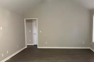 501 Owens Springs Ln, McDonough, GA 30252 - Photo 2