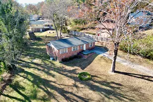 38 Parkwood Cir NE, Rome, GA 30161 - Photo 2