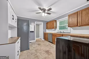 170 Magnolia Ave SE, Milledgeville, GA 31061 - Photo 6