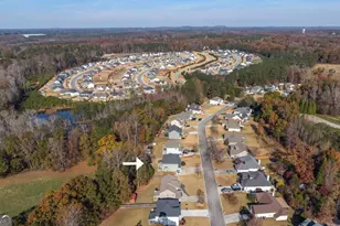 219 Candlewood Dr, Carrollton, GA 30117 - Photo 52