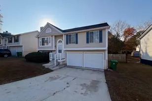 6091 Raintree Bend, Lithonia, GA 30058 - Photo 2