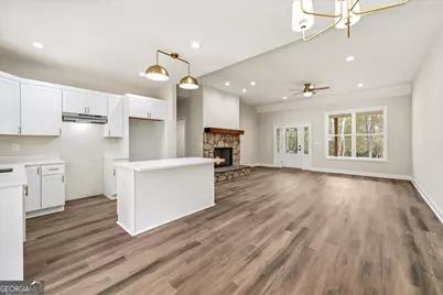 329 Greenleaf Drive, Lavonia, GA 30553 - Photo 12