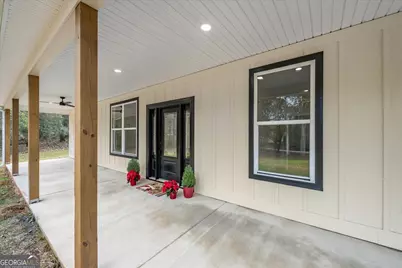 329 Greenleaf Drive, Lavonia, GA 30553 - Photo 2