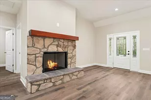 329 Greenleaf Dr, Lavonia, GA 30553 - Photo 8