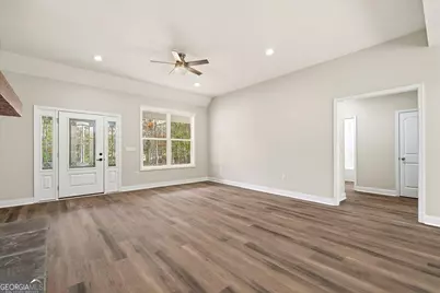 329 Greenleaf Drive, Lavonia, GA 30553 - Photo 10