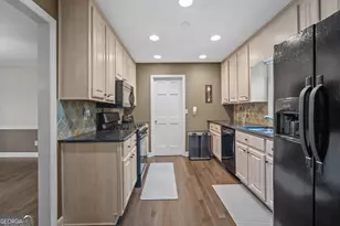 358 Timber Way E, Marietta, GA 30066 - Photo 8