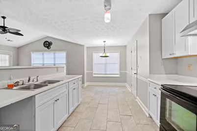 135 Gingercake Court, Fayetteville, GA 30214 - Photo 4