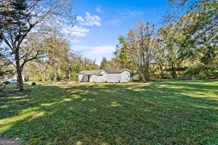 215 Hunter St, Union Point, GA 30669 - Photo 30