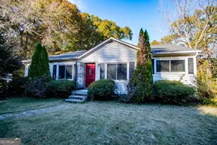 304 Taliaferro Dr, Hogansville, GA 30230 - Photo 2